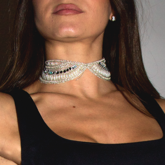 CHOKER MOTEE