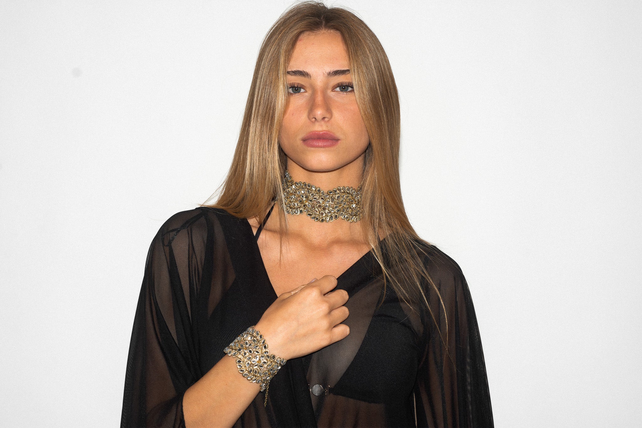 Agra Choker