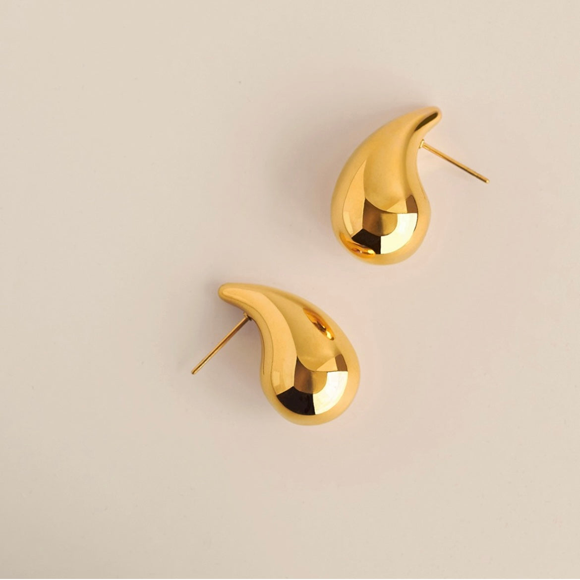GOLD TEARDROP EARRINGS